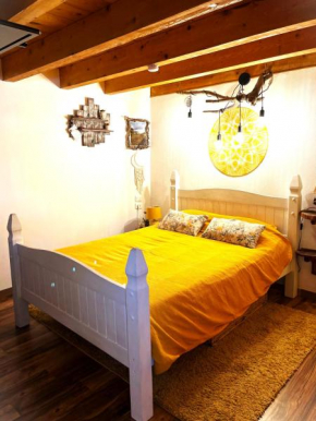 Cozy mini house with beautiful views Eygliers